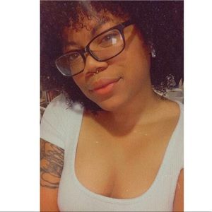 Meet your Posher, Britt